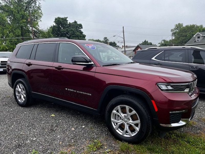 2022 Jeep Grand Cherokee L Image 5