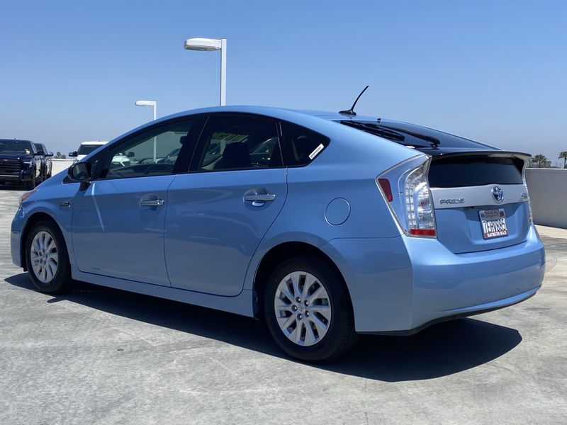2014 Toyota Prius Plug-In AdvancedImage 6