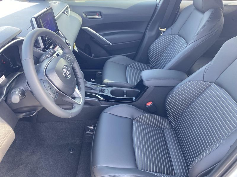 New 2025 Toyota Corolla Cross Image 14