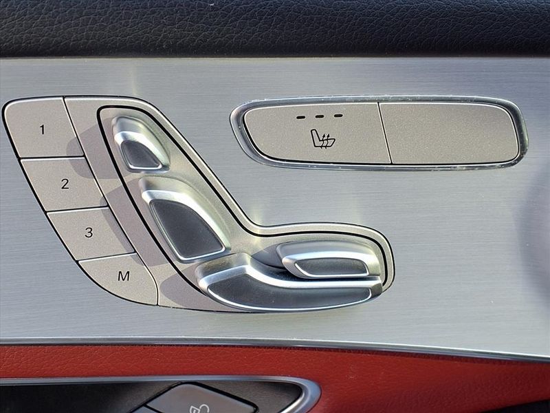 Used 2021 Mercedes-Benz GLC 300 300Image 18