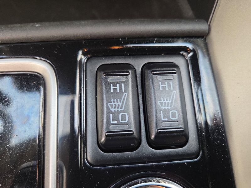 2024 Mitsubishi Eclipse Cross SE photo 28