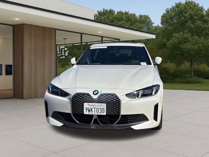 Used 2026 BMW i4 eDrive40Image 3