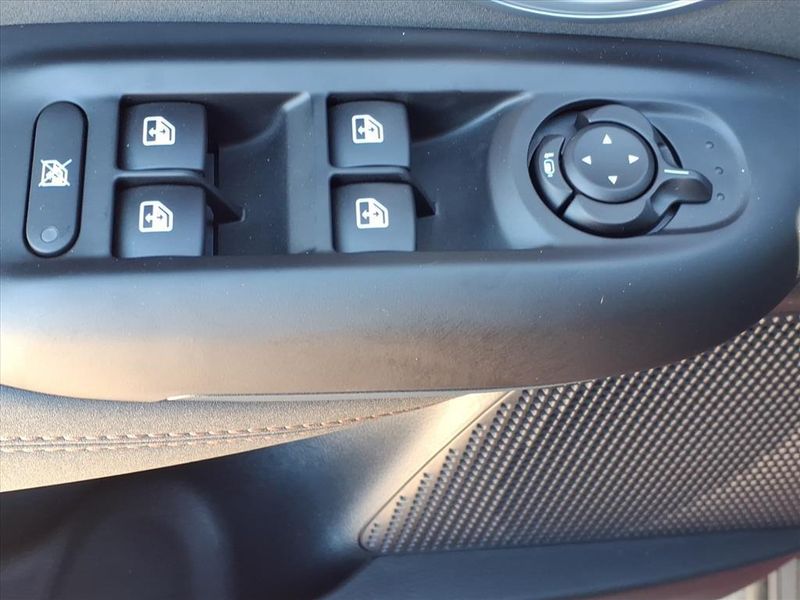 New 2025 Alfa Romeo Tonale Intensa AwdImage 17