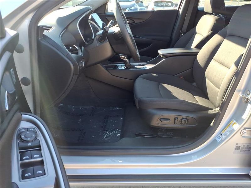 Used 2022 Chevrolet Malibu LTImage 19