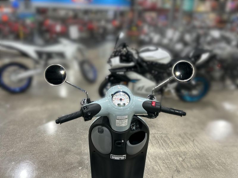Used 2022 Honda Metropolitan Image 13