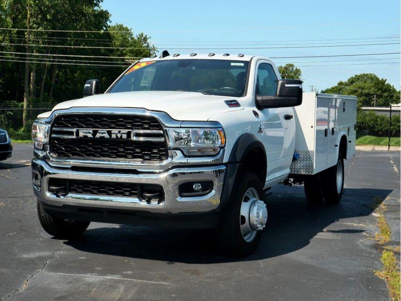 2023 RAM 5500 Tradesman Chassis Regular Cab 4x4 84