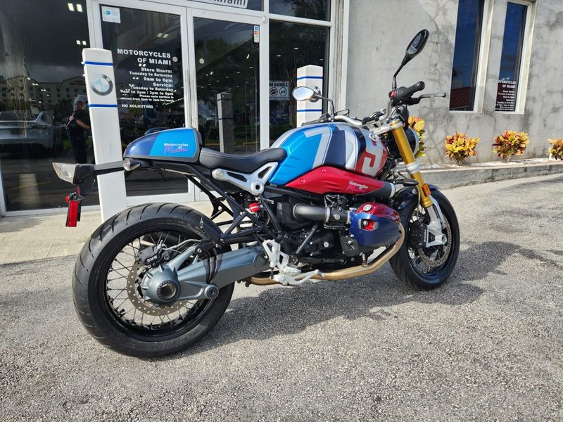 2015 BMW R nineT  in a BLACK exterior color. BMW Motorcycles of Miami 786-845-0052 motorcyclesofmiami.com 