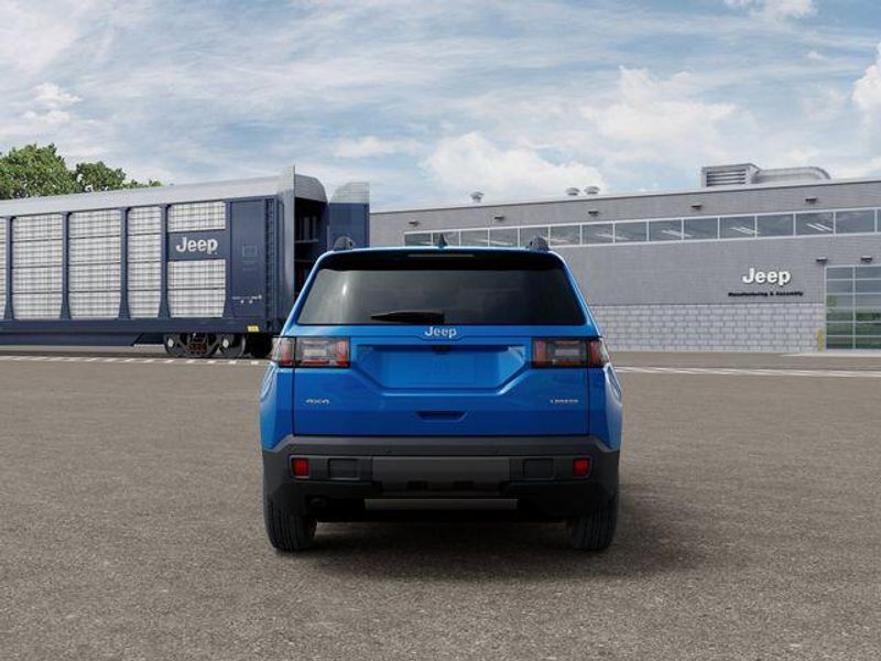 New 2026 Jeep Cherokee Laredo 4x4Image 7