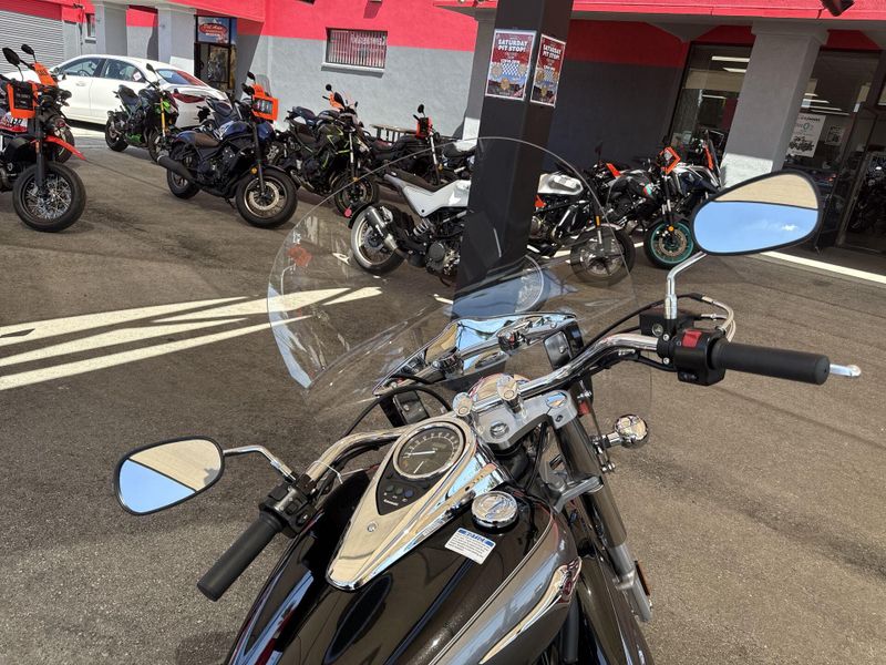 New 2026 Kawasaki VULCAN 900 CLASSIC LT Image 12