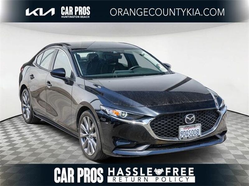 2022 Mazda Mazda3 SelectImage 1