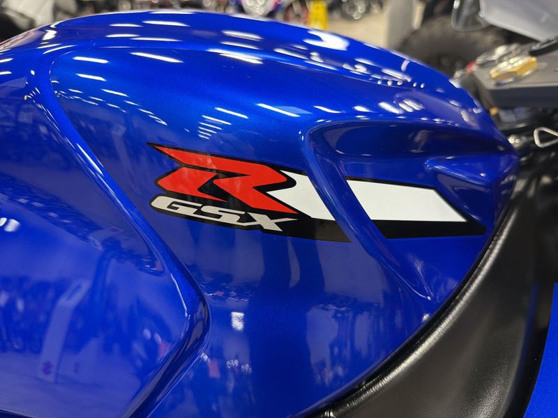 New 2026 Suzuki GSX-R750Z 40TH ANNIVERSARY EDITION Image 26