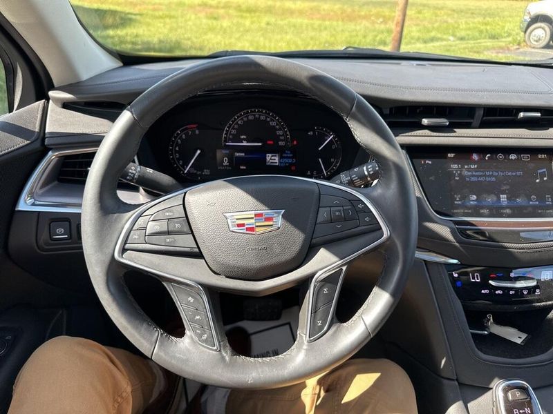 2017 Cadillac XT5 Premium Luxury photo 15