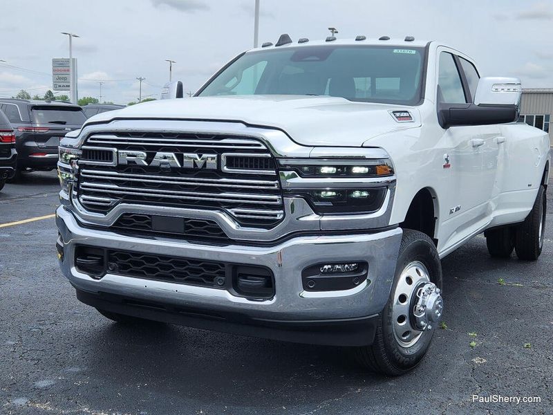 New 2026 RAM 3500 Laramie Crew Cab 4x4 8' Box