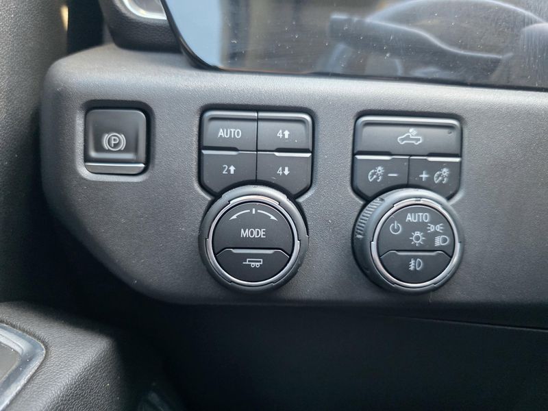 Used 2023 Chevrolet Silverado 1500 LT Trail BossImage 21