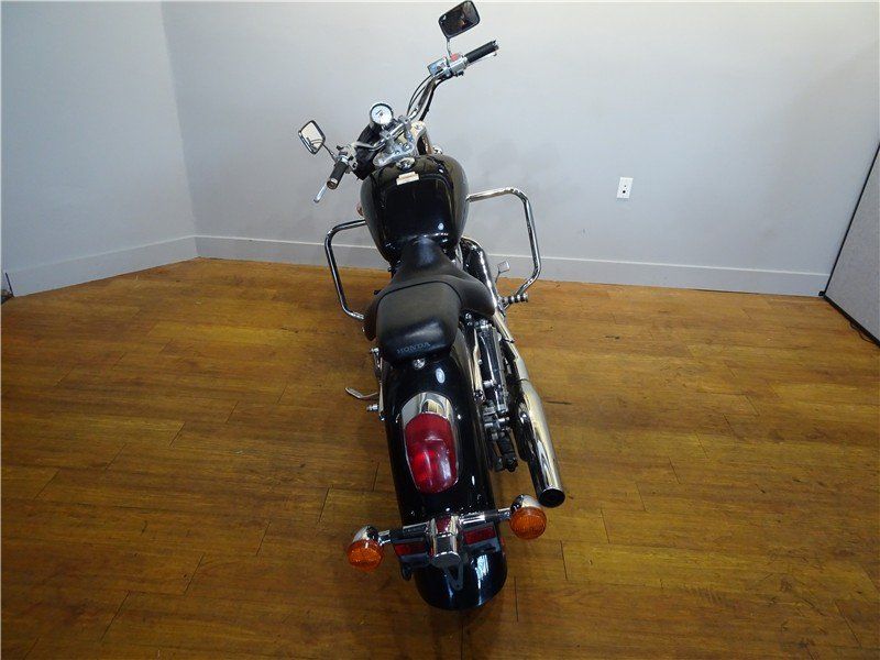 2000 Honda VT1100 Image 4