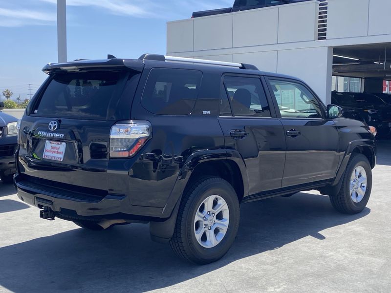 2023 Toyota 4Runner SR5Image 4