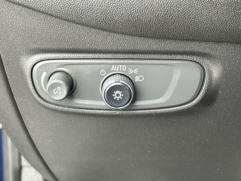 Used 2022 Chevrolet Equinox LSImage 18