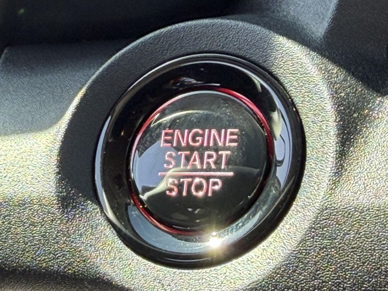 Used 2025 Honda CR-V LXImage 28