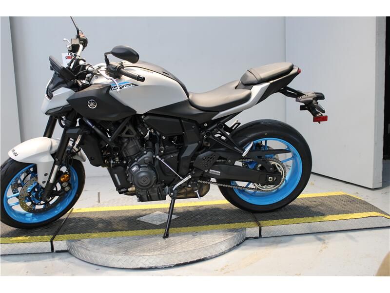 Used 2025 Yamaha MT-07 Image 3