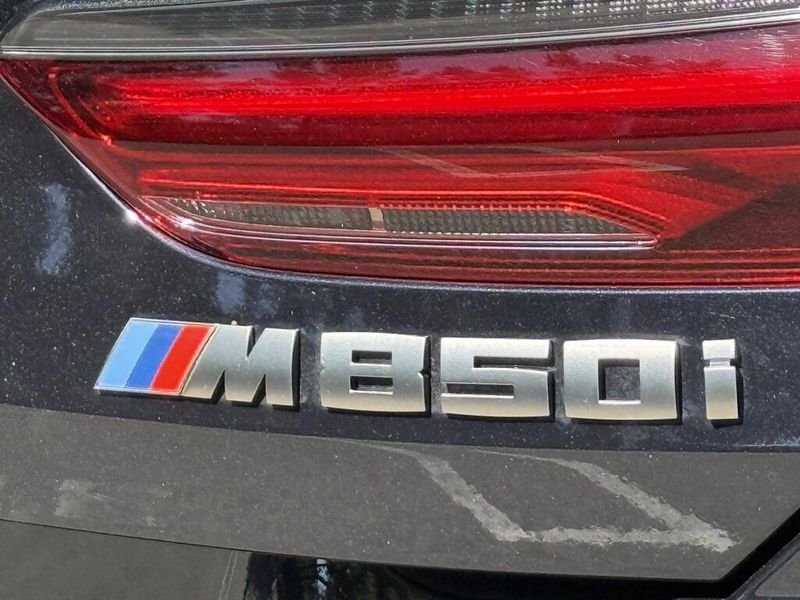 2022 BMW 8 Series M850i xDriveImage 12