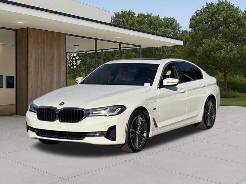 Used 2023 BMW 5 Series 530e iPerformanceImage 2