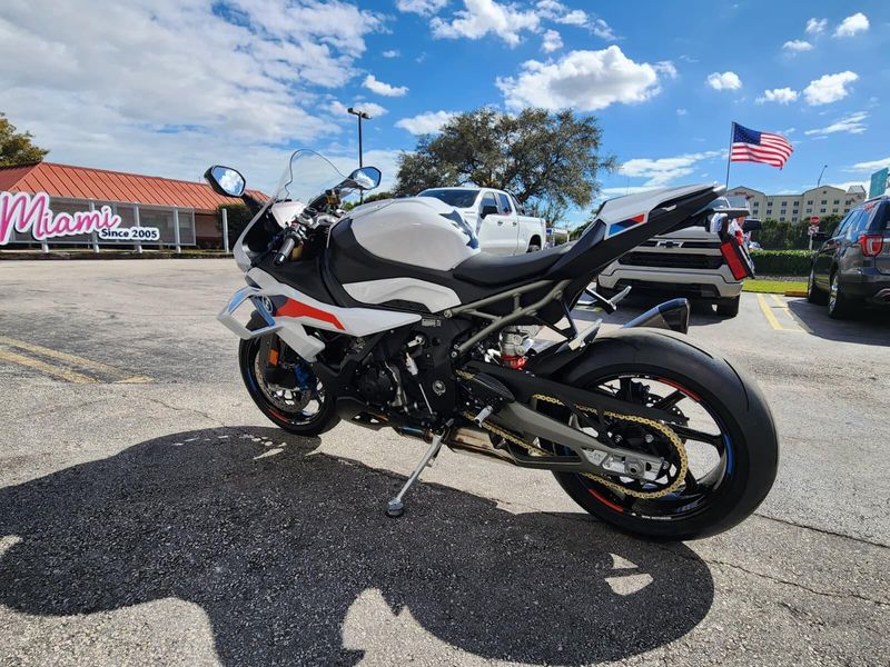 2026 BMW S 1000 RRImage 6