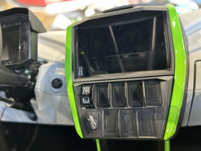 New 2026 Kawasaki TERYX5 H2 DELUXE ES Image 19