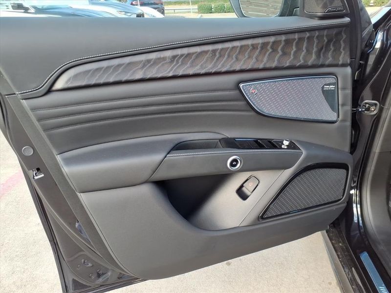 New 2025 Maserati Grecale ModenaImage 16