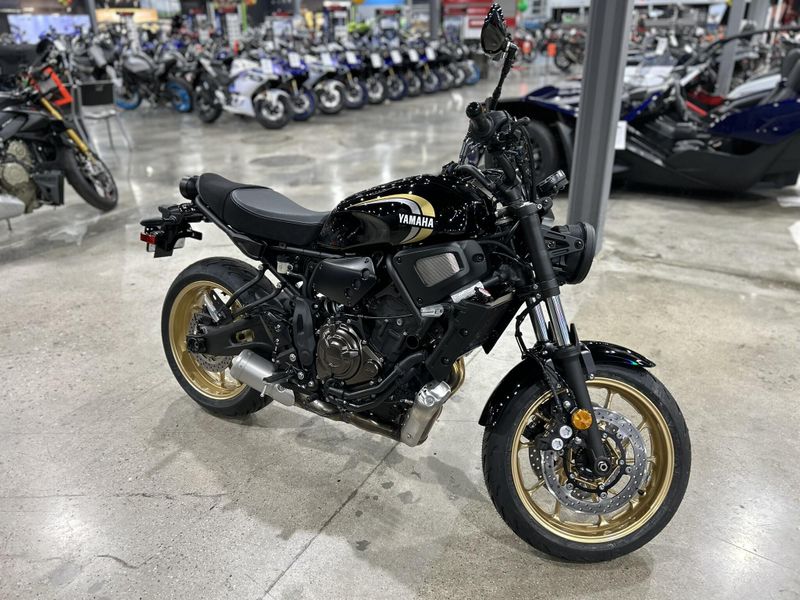 New 2025 Yamaha XSR700 Image 21