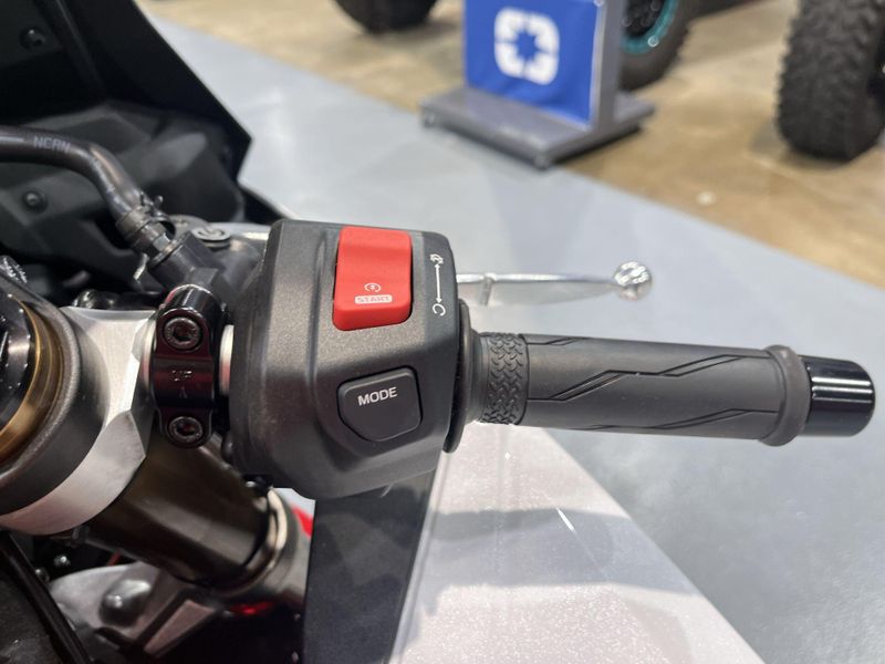 New 2026 Yamaha YZF-R9 70TH ANNIVERSARY EDITION Image 22