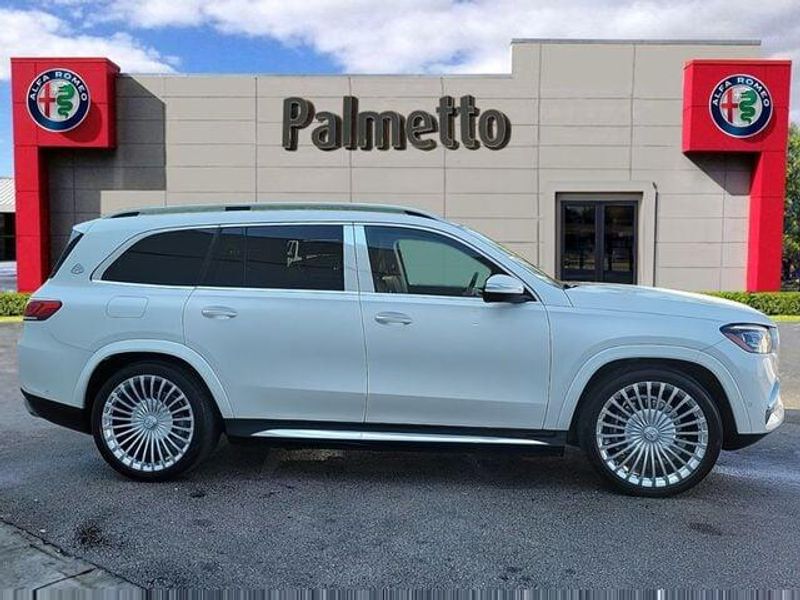 2021 Mercedes Benz GLS Maybach 600 photo 3