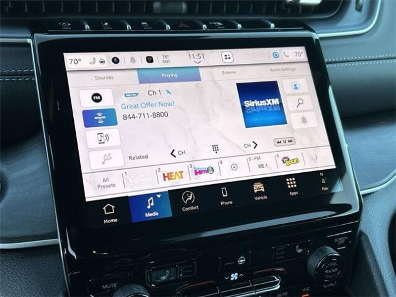 New 2025 Jeep Grand Cherokee L Limited 4x4Image 19