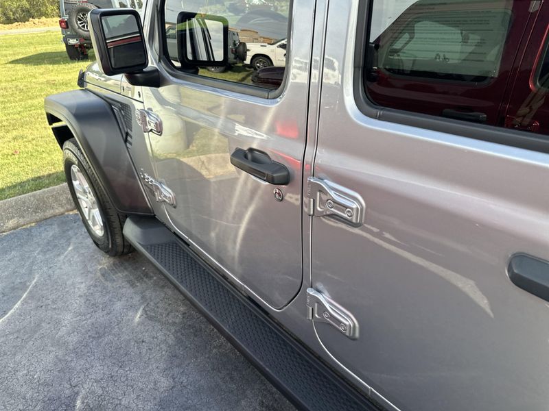Used 2020 Jeep Wrangler Unlimited Sport SImage 11