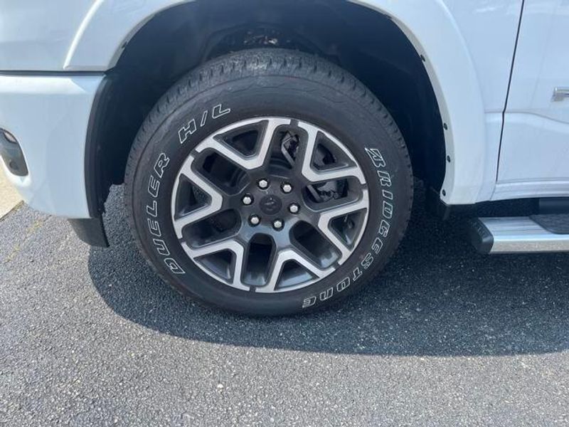 2025 RAM 1500 Laramie Crew Cab 4x4 5'7' Box