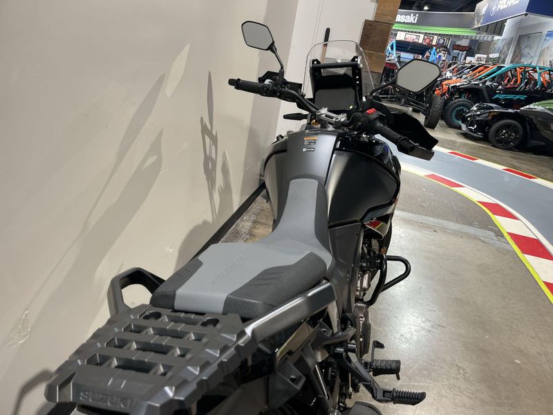 New 2024 Suzuki V-STROM 1050DE Image 17