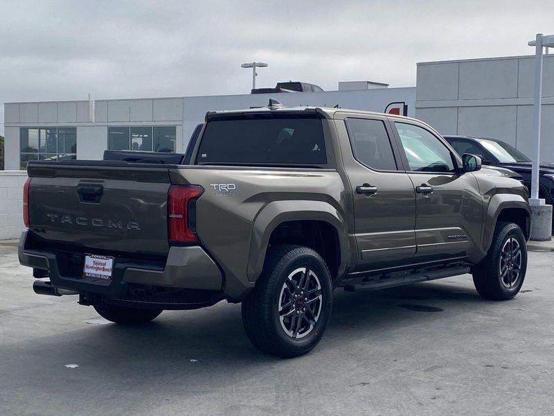 2025 Toyota Tacoma TRD SportImage 3