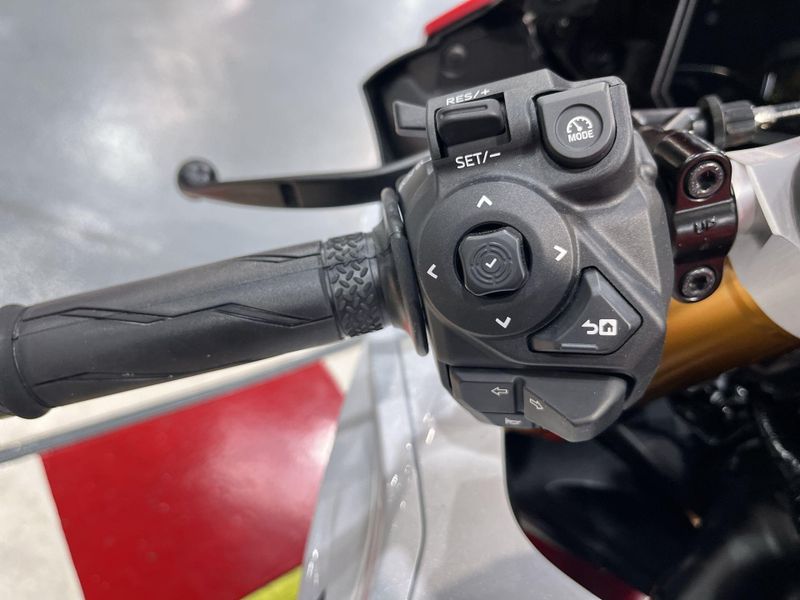 New 2026 Yamaha YZF-R7 70TH ANNIVERSARY EDITION Image 12