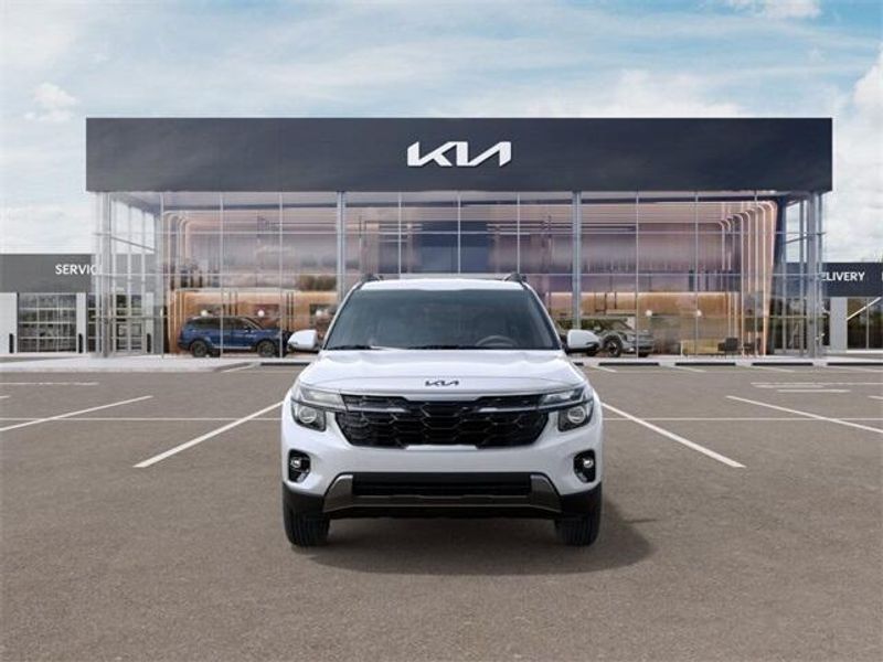2025 Kia Seltos X-LineImage 2