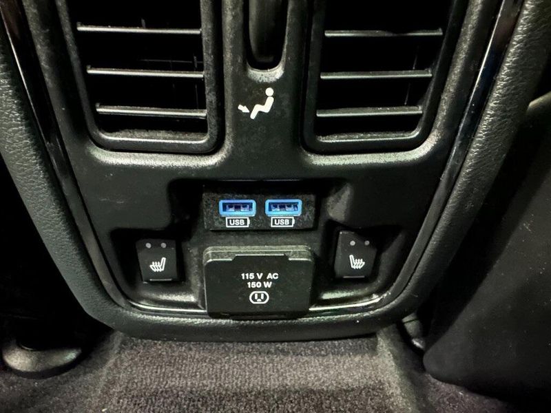 2018 Jeep Grand Cherokee SummitImage 29