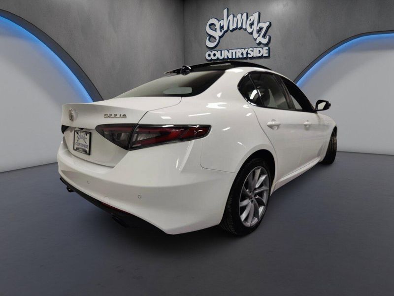 Used 2024 Alfa Romeo Giulia Ti AWD w/Sunroof/NavImage 14