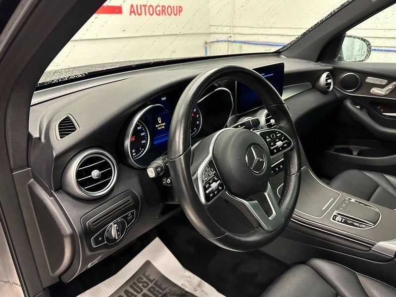 2021 Mercedes-Benz GLC 300 300Image 19