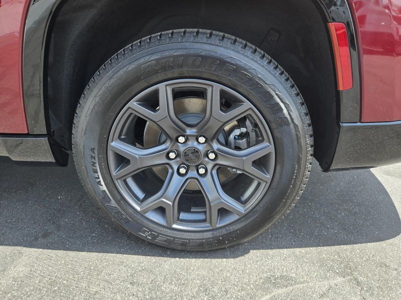 2026 Jeep Grand Wagoneer L Grand Wagoneer L Limited Altitude 4x4