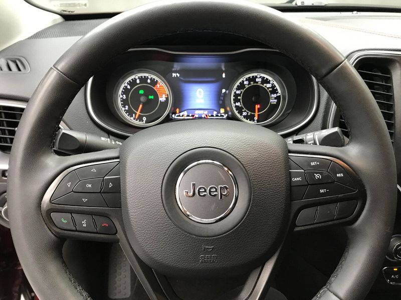 Used 2021 Jeep Cherokee TrailhawkImage 7