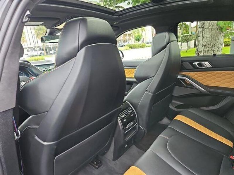 2022 Bmw X6 M photo 15