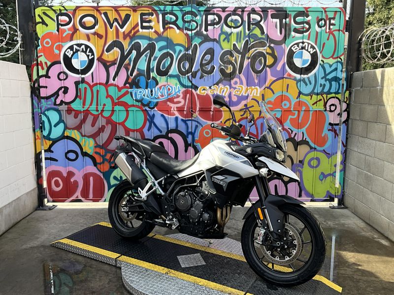 2023 Triumph TIGER 900 GT PRO in a Pure White exterior color. BMW Motorcycles of Modesto 209-524-2955 bmwmotorcyclesofmodesto.com 