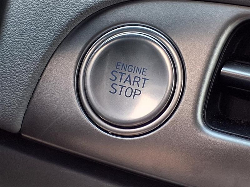 Used 2025 Hyundai Palisade SELImage 18