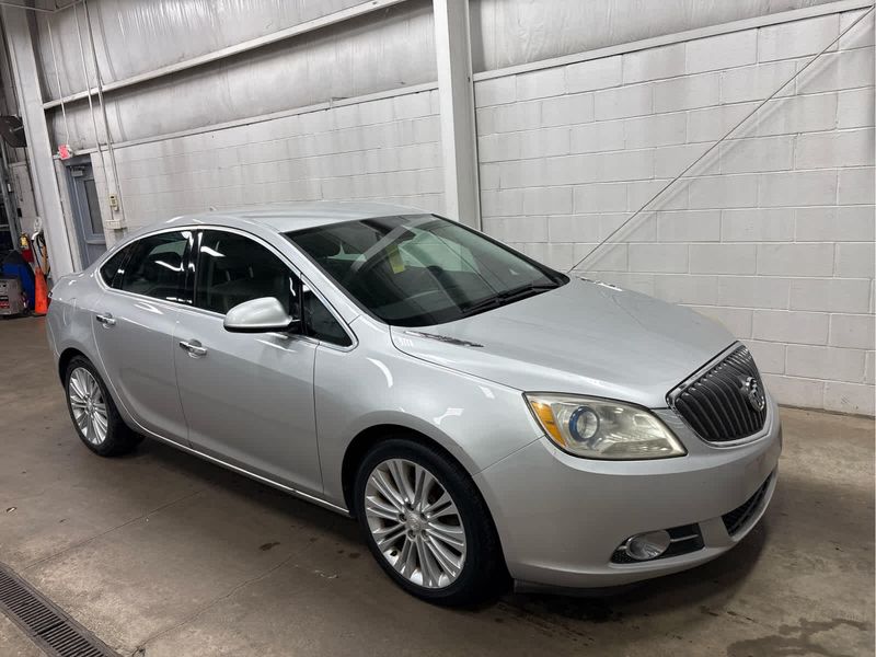 2013 Buick Verano photo 3