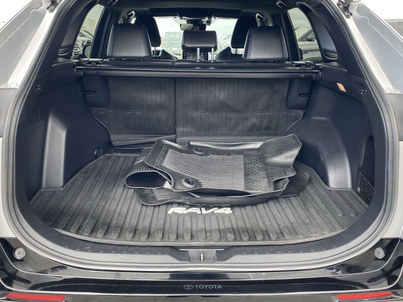 2021 Toyota RAV4 XSEImage 15