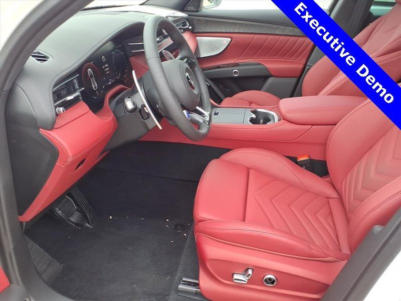 New 2025 Maserati Grecale Image 15