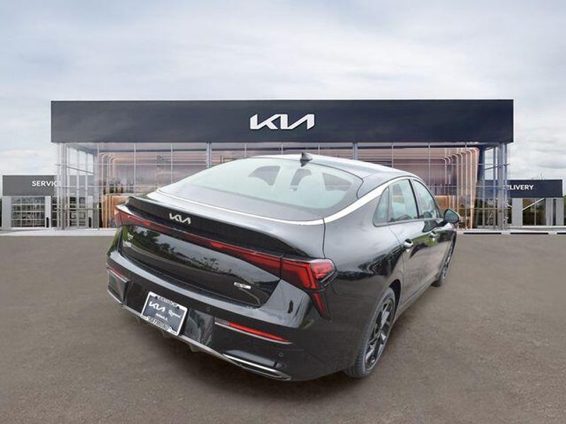 New 2026 Kia K5 GT-LineImage 4